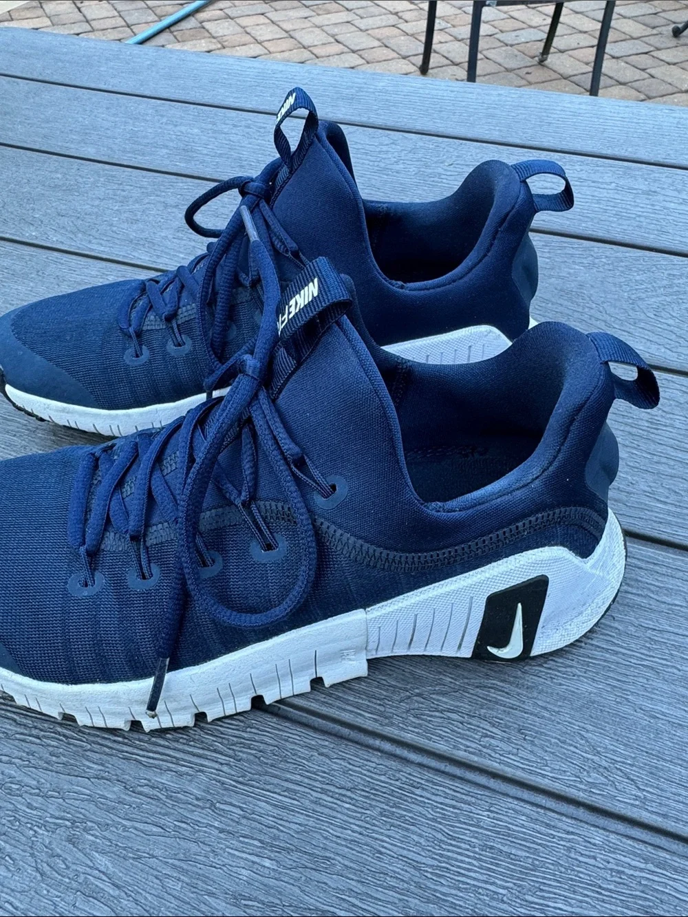 Nike Men's Navy Blue and White Metcon Sneakers Size 8